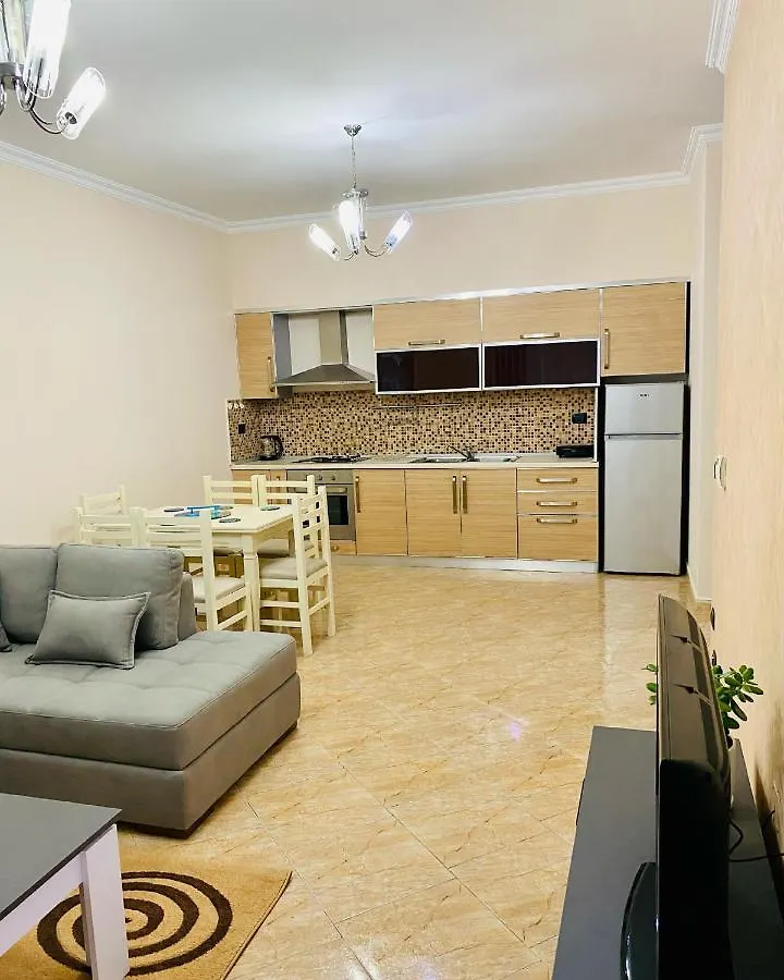 Holiday Apartment Vlorë אלבניה